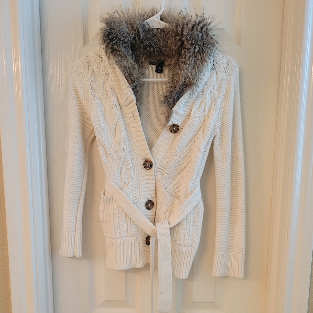 Girl Gap Sweater